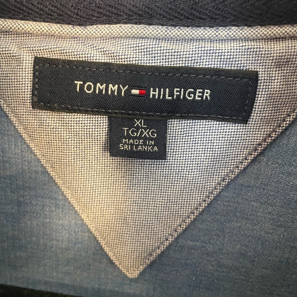 Tommy Hilfiger Blue men’s 1/4 zip sweater - Picture 2 of 9